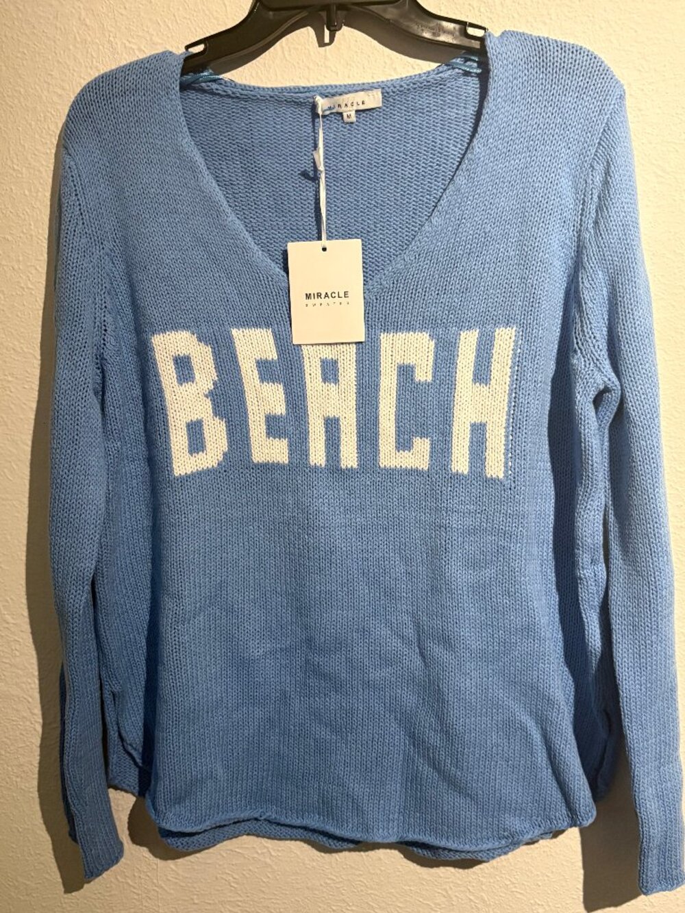 Miracle Sweater Blue Ivory BEACH V-Neck Knit Pullover Size M NWT